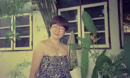 Chen Qingqing at Nitaya Ueareeworakul's Home (Set of 6 Photographs)