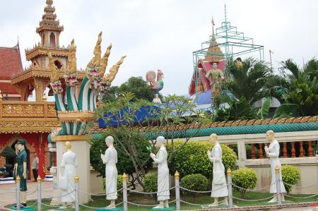 Field Trip to Wat Phra Tart Ruerng Rong Temple (Set of 40 Photographs)