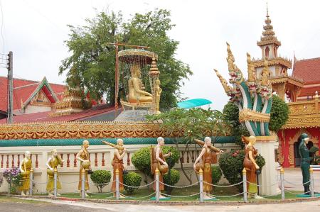 Field Trip to Wat Phra Tart Ruerng Rong Temple (Set of 40 Photographs)