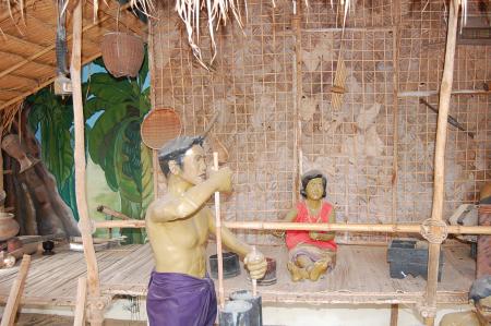 Field Trip to Wat Phra Tart Ruerng Rong Temple (Set of 40 Photographs)
