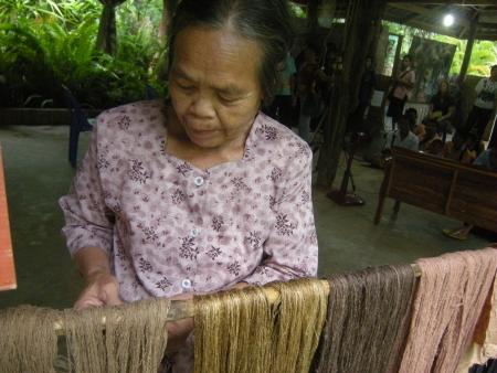 Natural Bark Dyeing Presentation (Set of 14 Photographs)